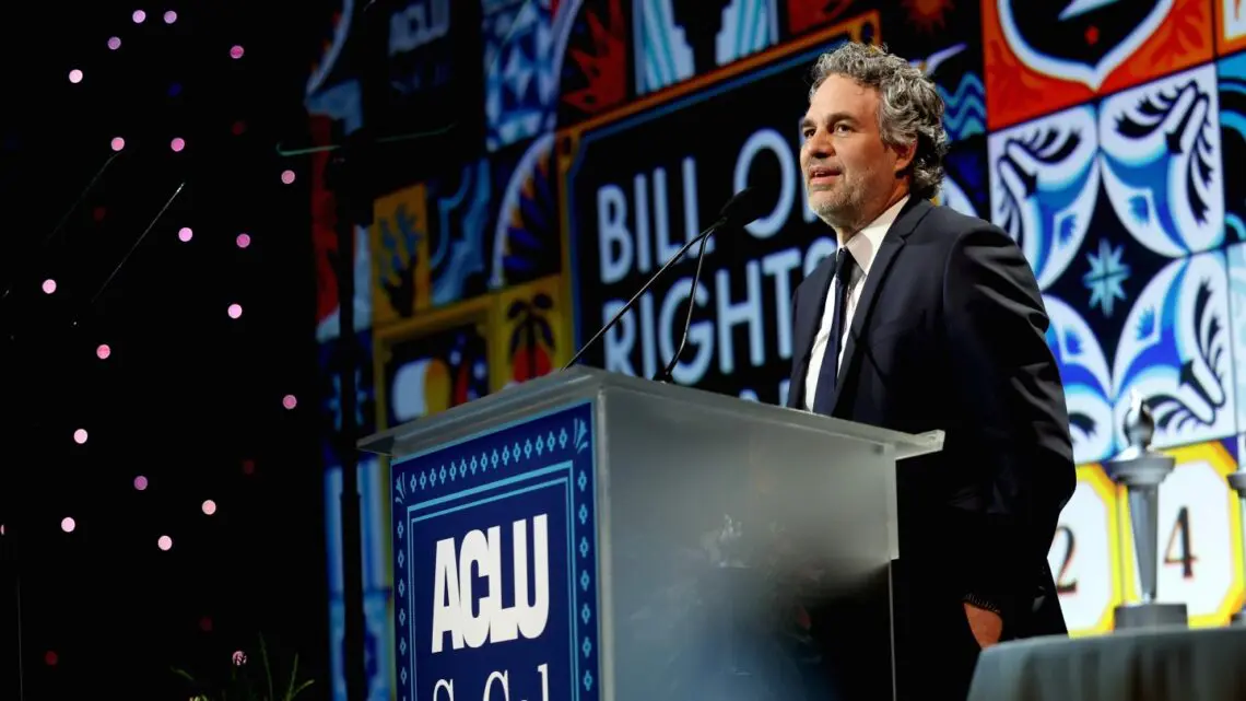 mark-ruffalo-discusses-trump’s-win-at-aclu-event:-“we-got-our-asses-kicked