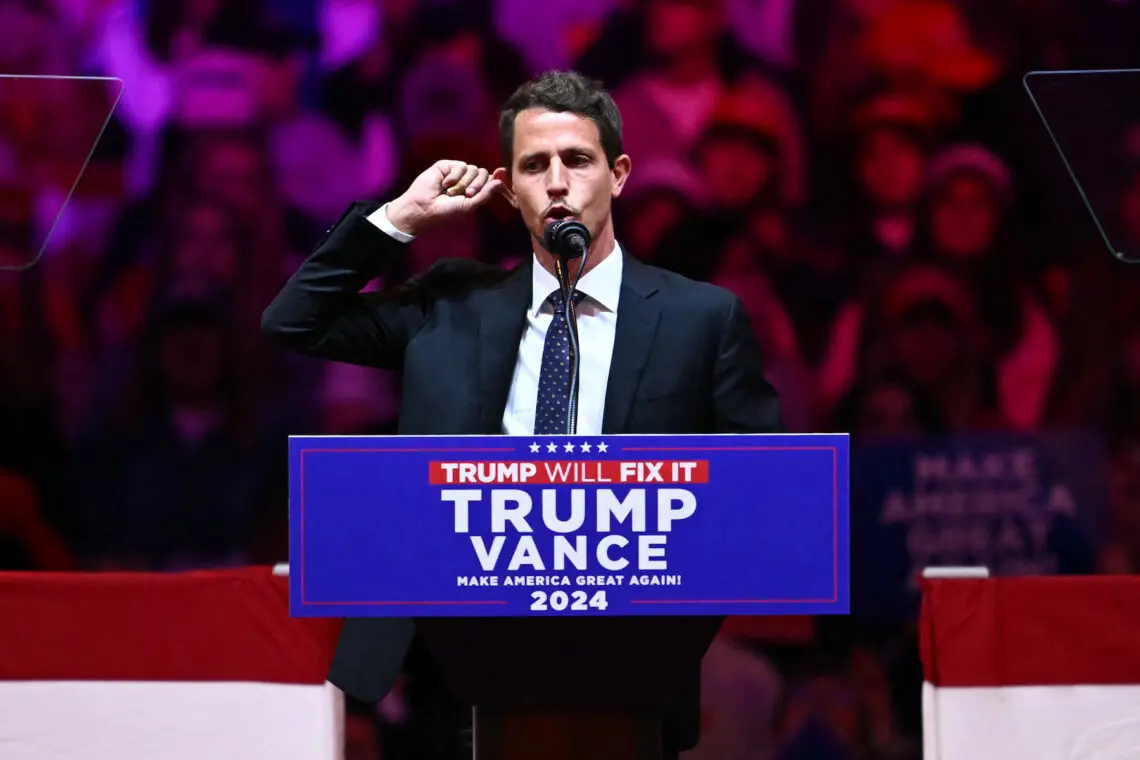 tony-hinchcliffe-stands-by-his-puerto-rico-joke-at-trump-rally