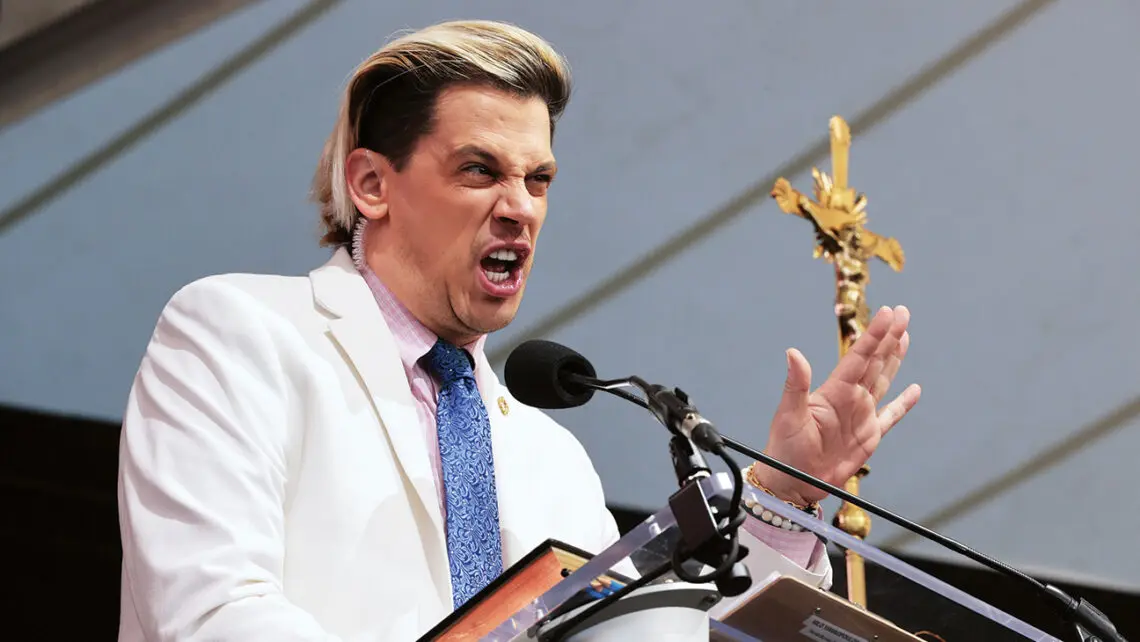 the-milo-yiannopoulos-makeover:-the-alt-right’s-fallen-poster-boy-is-back-for-trump-2.0