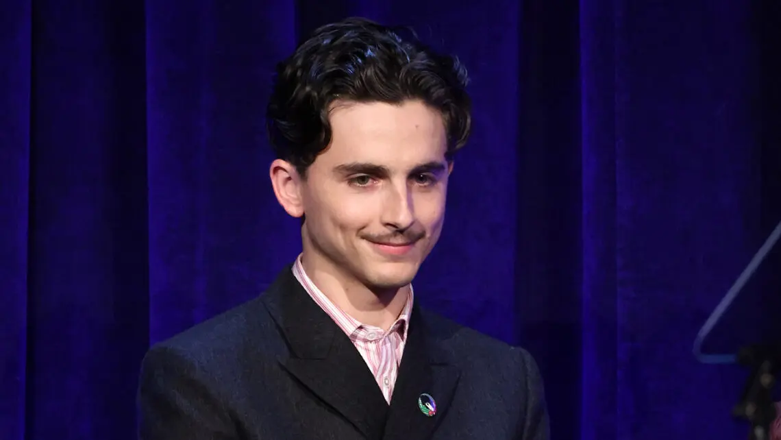 timothee-chalamet-offered-to-pay-look-alike-contest-fine,-but-organizer-turned-him-down