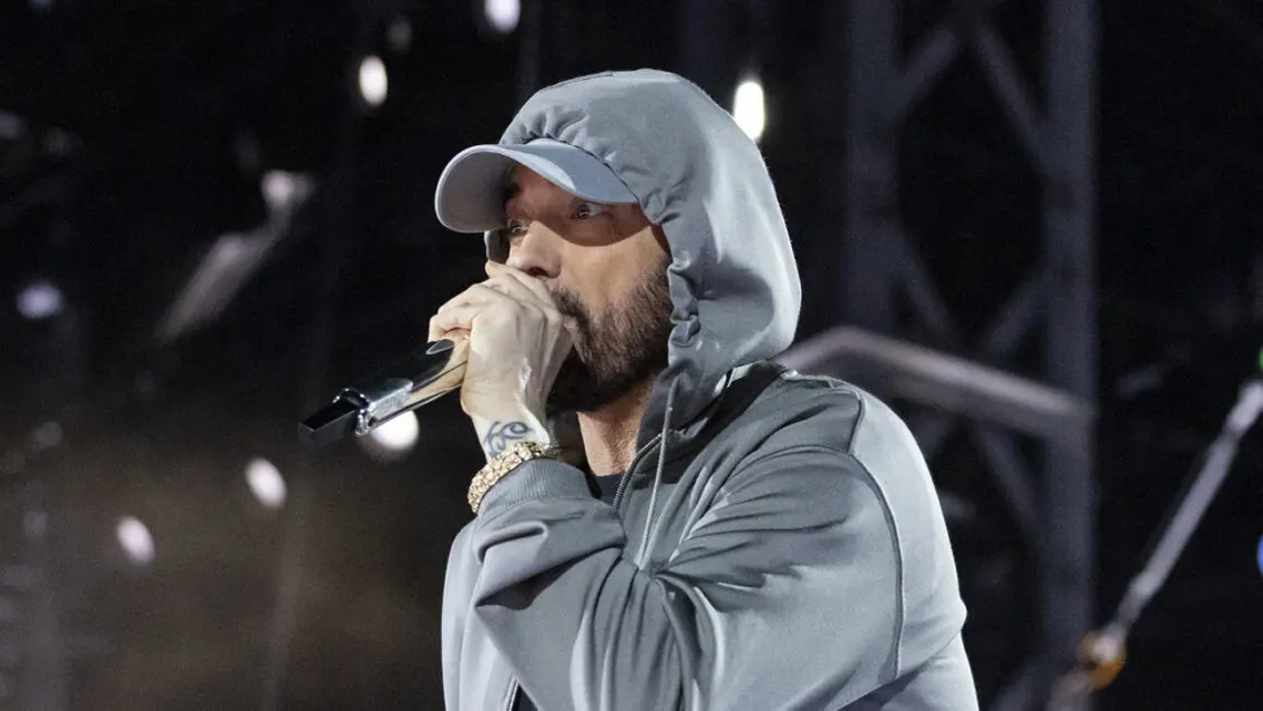 eminem’s-mother-debbie-nelson,-whose-rocky-relationship-fueled-the-rapper’s-lyrics,-dies-at-69