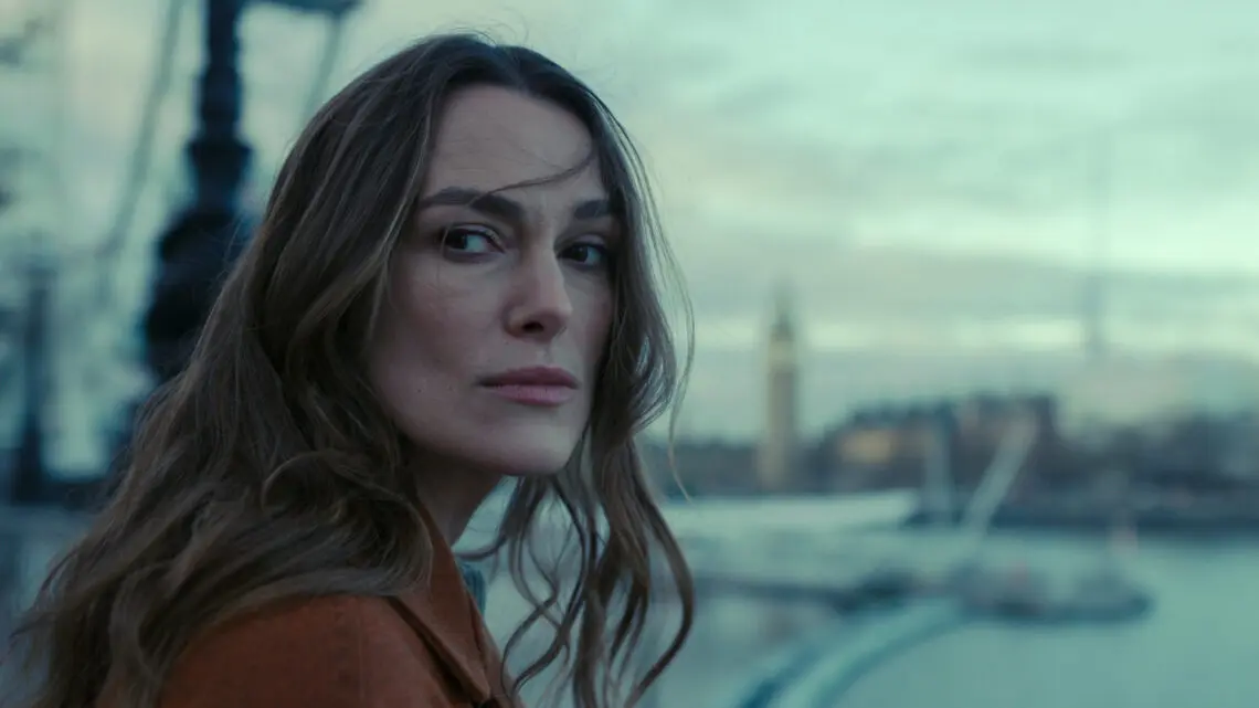 keira-knightley-intrigues-in-netflix’s-potent-spy-thriller-‘black-doves’:-tv-review