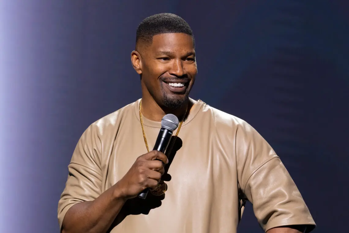 jamie-foxx-reveals-he-had-‘brain-bleed-that-led-to-a-stroke’-in-emotional-netflix-special:-‘i-don’t-remember-20-days’