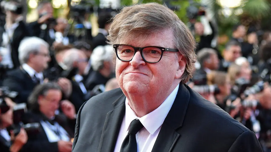 michael-moore-says-he-will-not-“tamp-down”-or-condemn-anger-stirred-by-luigi-mangione