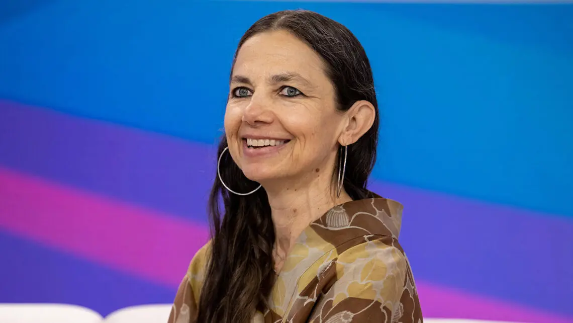 justine-bateman-says-cancel-culture-has-become-“f***ing-unbearable”