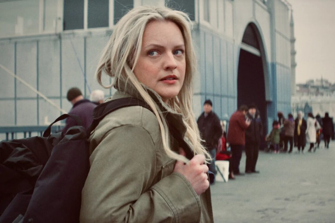 il-velo’,-elisabeth-moss-sfida-tutti-a-calci:-una-vera-serie-le-farebbe-giustizia