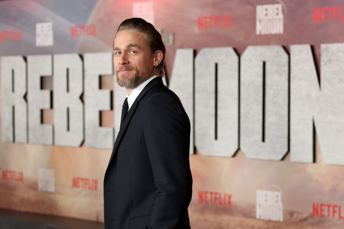 la-terza-stagione-di-monster:-charlie-hunnam-nel-ruolo-di-ed-gein