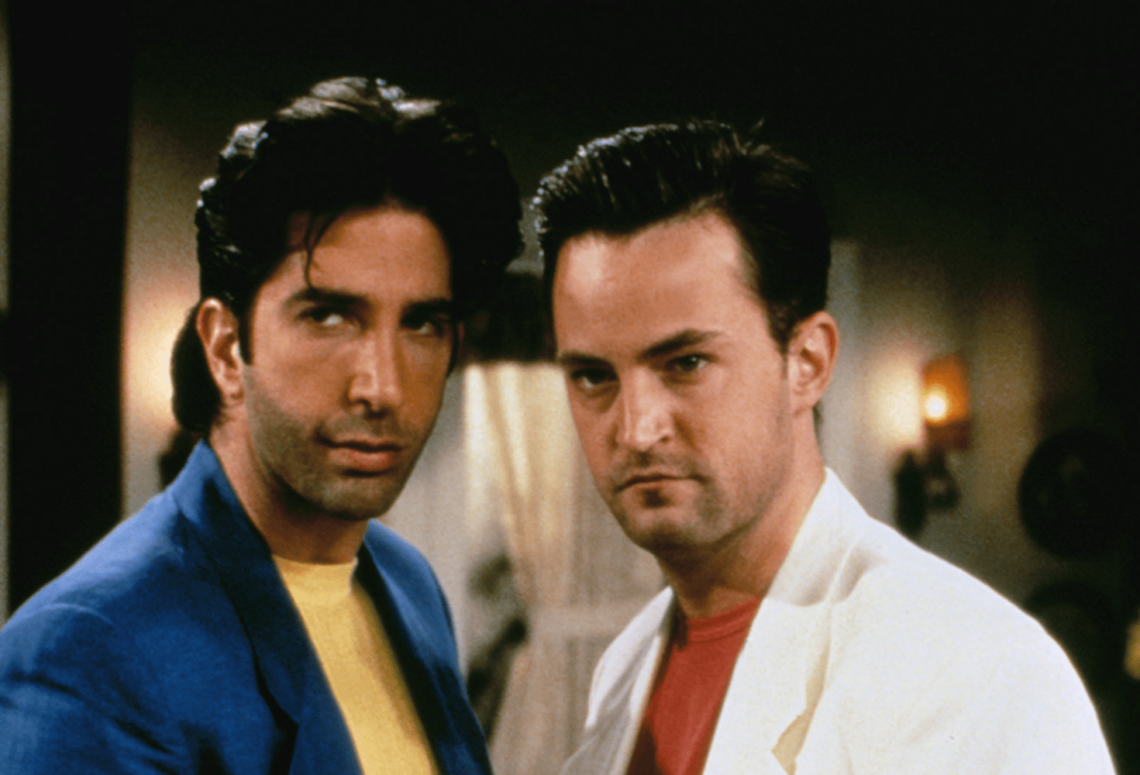 david-schwimmer-sorpreso-dal-elogio-di-matthew-perry-per-le-sue-abilita-comiche-in-friends