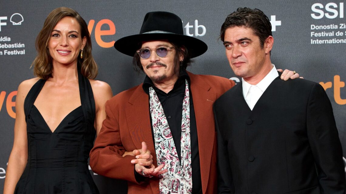 johnny-depp-e-riccardo-scamarcio-animano-il-san-sebastian-film-festival