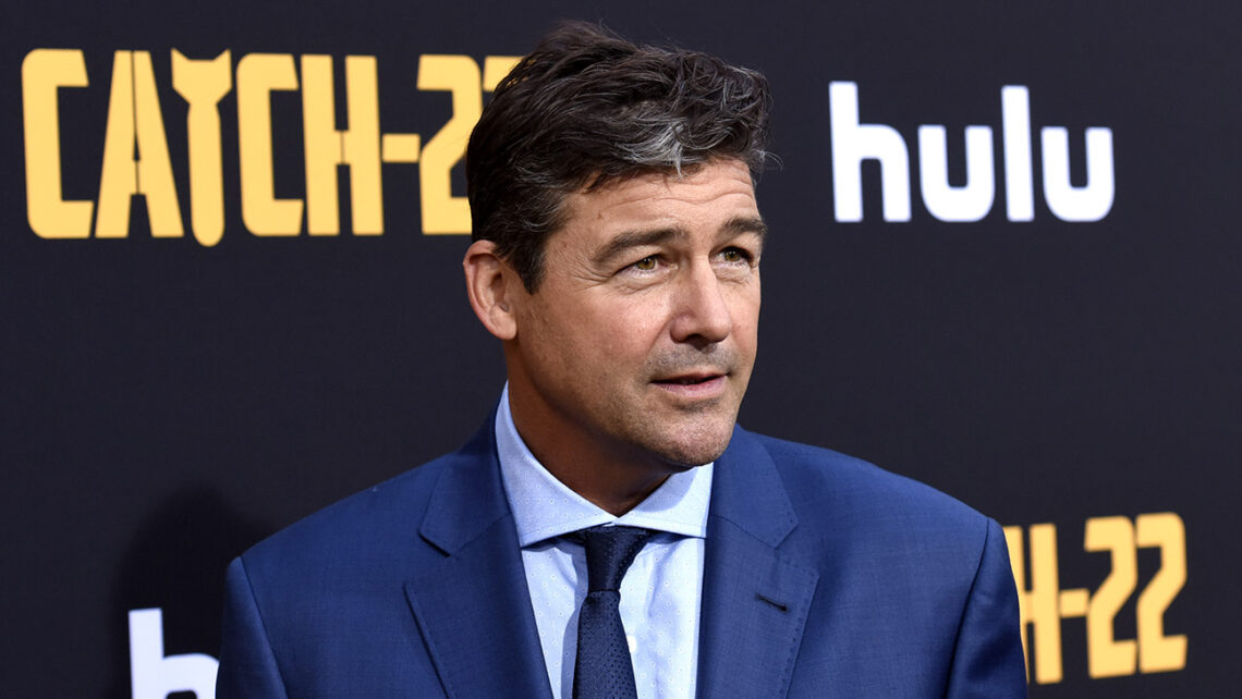 kyle-chandler-si-unisce-a-ben-affleck-e-matt-damon-nel-thriller-netflix