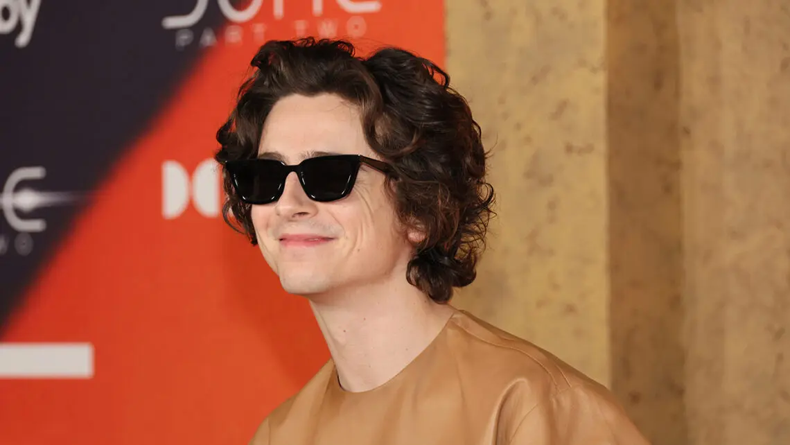 timothee-chalamet-sorprende-tutti-al-concorso-dei-sosia-a-new-york