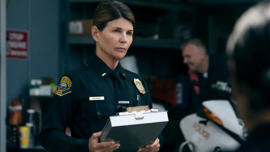 lori-loughlin-torna-in-tv-con-il-poliziesco-di-dick-wolf:-prime-immagini