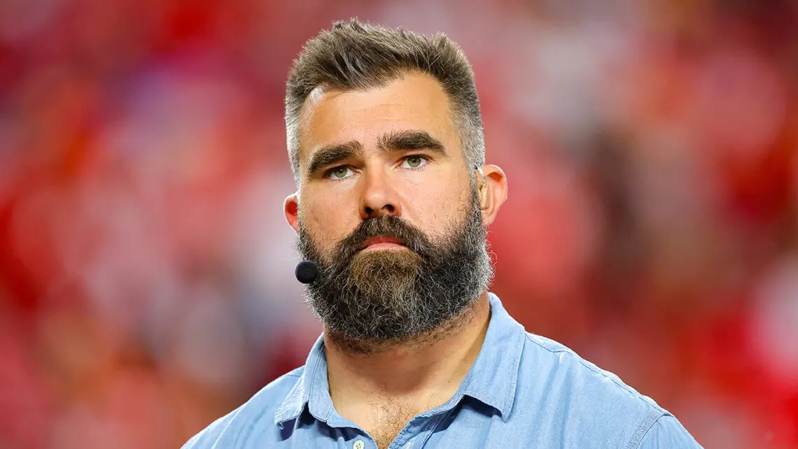 jason-kelce-commenta-sul-video-virale-del-telefono-distrutto