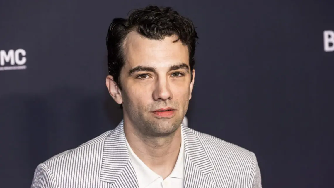 jay-baruchel-e-barbie-ferreira-protagonisti-della-commedia-amorosa-mile-end