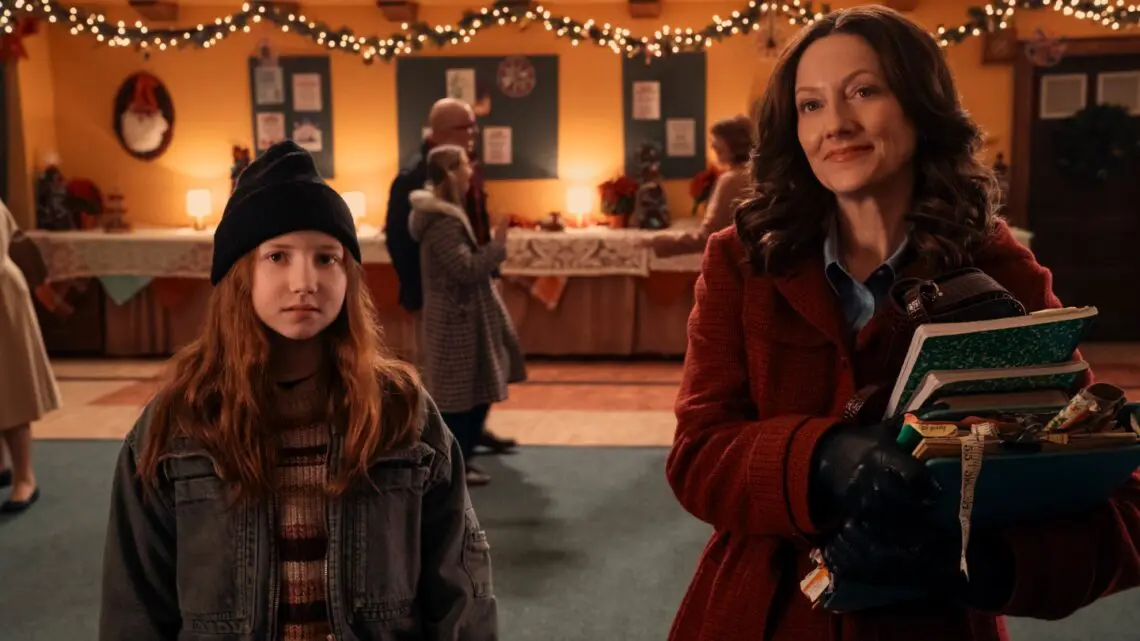 recensione-di-“il-miglior-spettacolo-di-natale”-con-judy-greer:-un-film-natalizio-irregolare-con-un-tocco-ecclesiastico