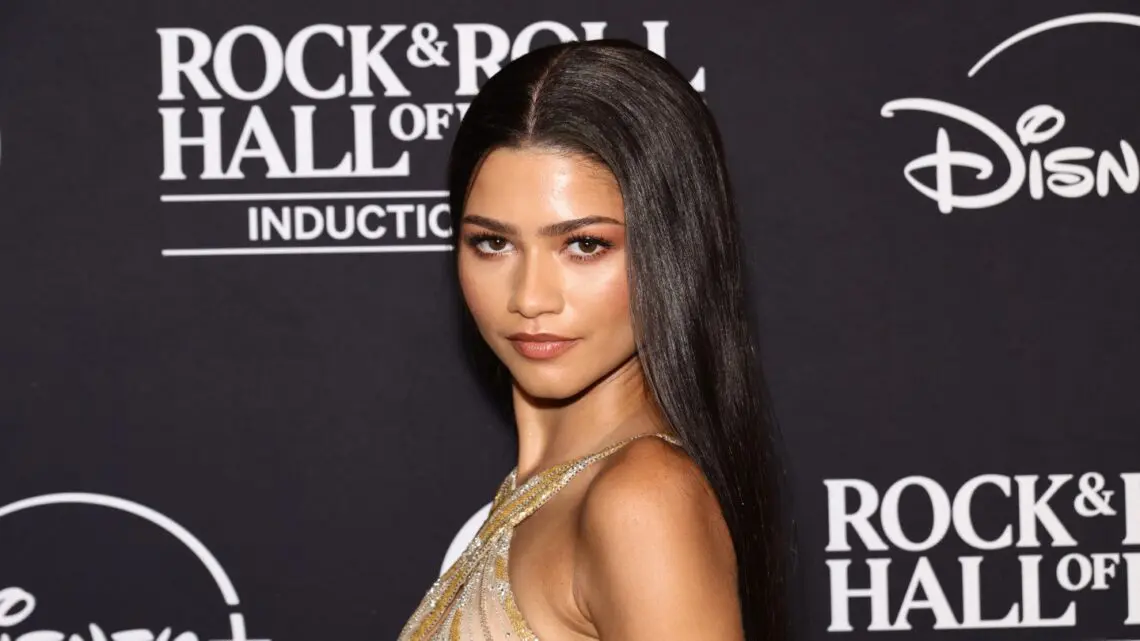 zendaya-riceve-il-premio-tributo-ai-gotham-awards-2023