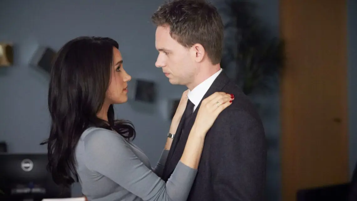 patrick-j.-adams-su-suits:-ero-infelice-e-bevevo-troppo