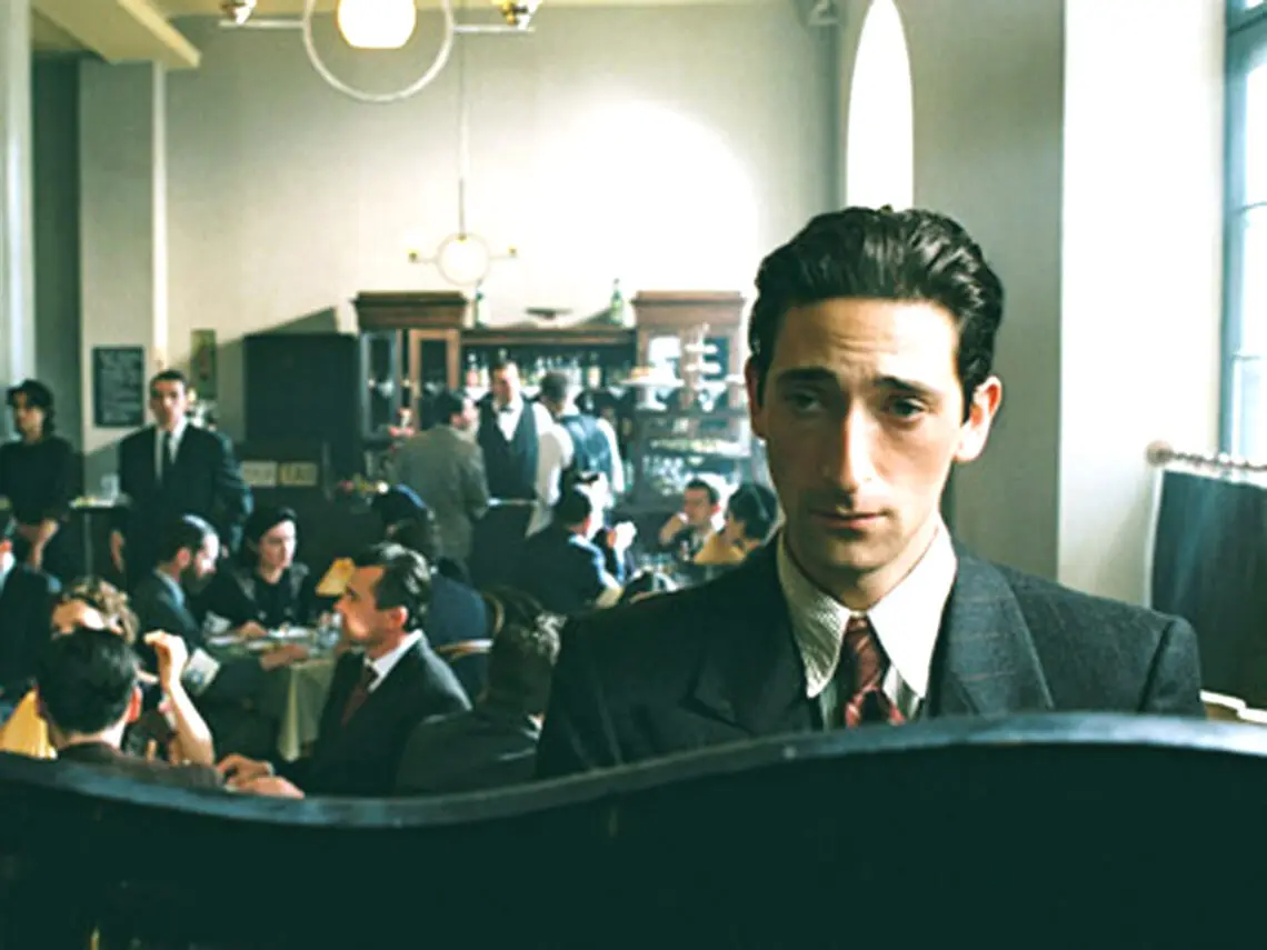 adrien-brody-rivive-il-trauma-dopo-“il-pianista”:-dieta-estrema-e-peso-di-58-kg