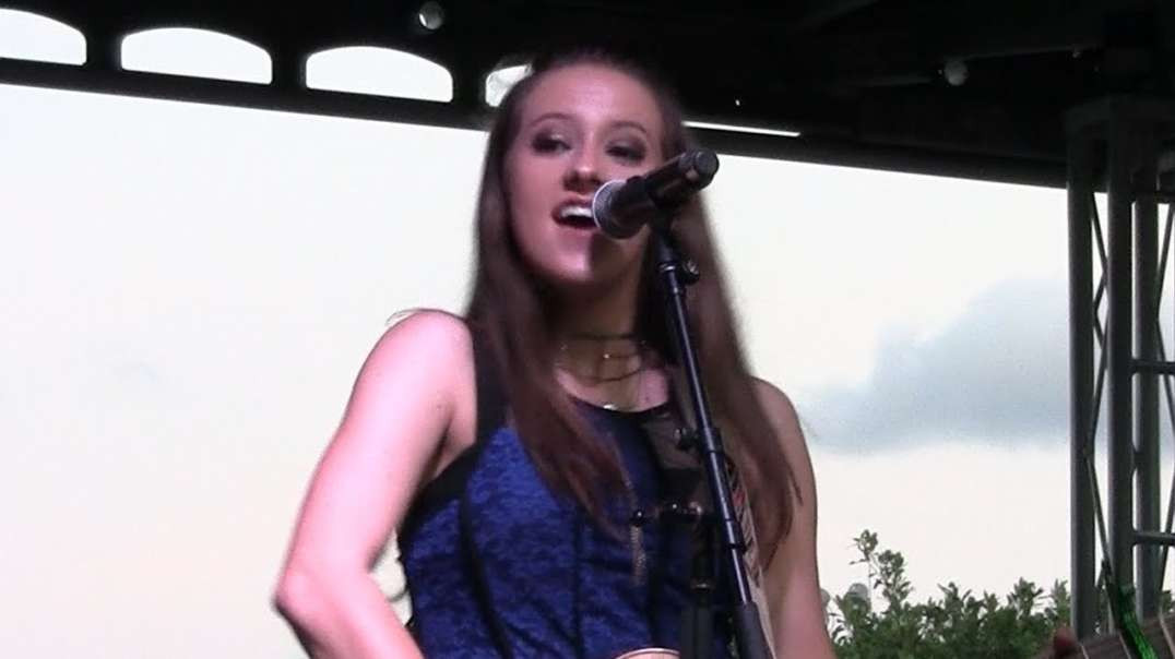 Maggie Baugh - Clematis By Night - 5. April 2018