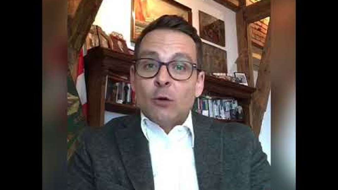 Peter "Mr. Grapschi" Pilz kehrt ins österreichische Parlament zurück.