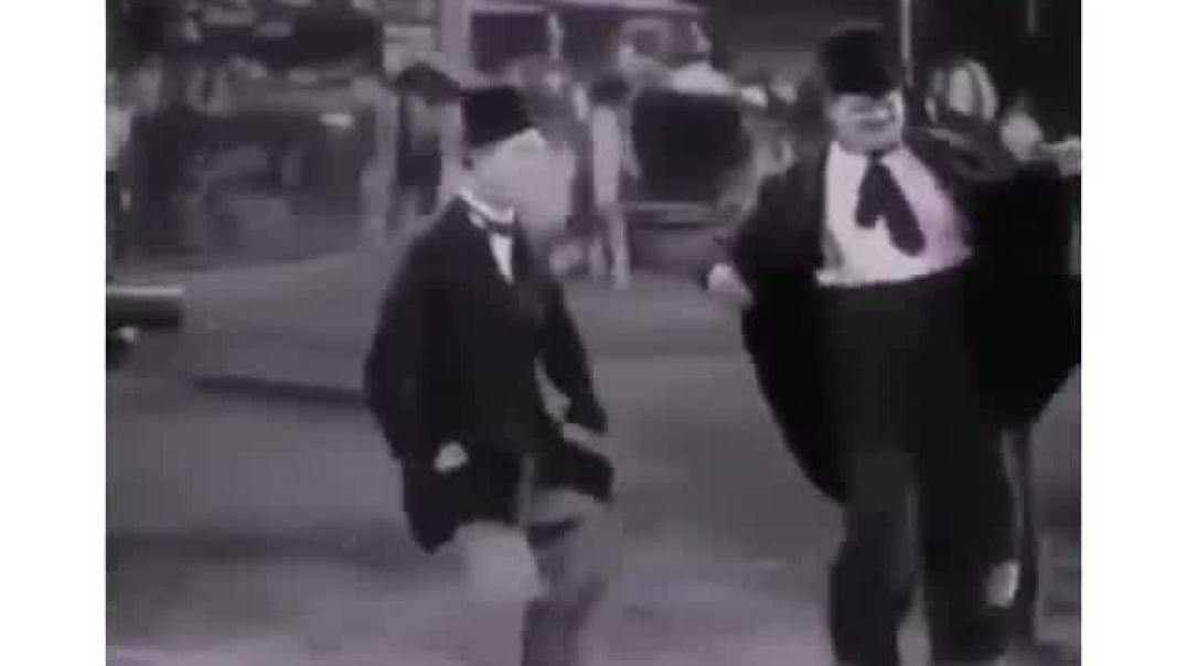 Dick und Doof beim Tanzen