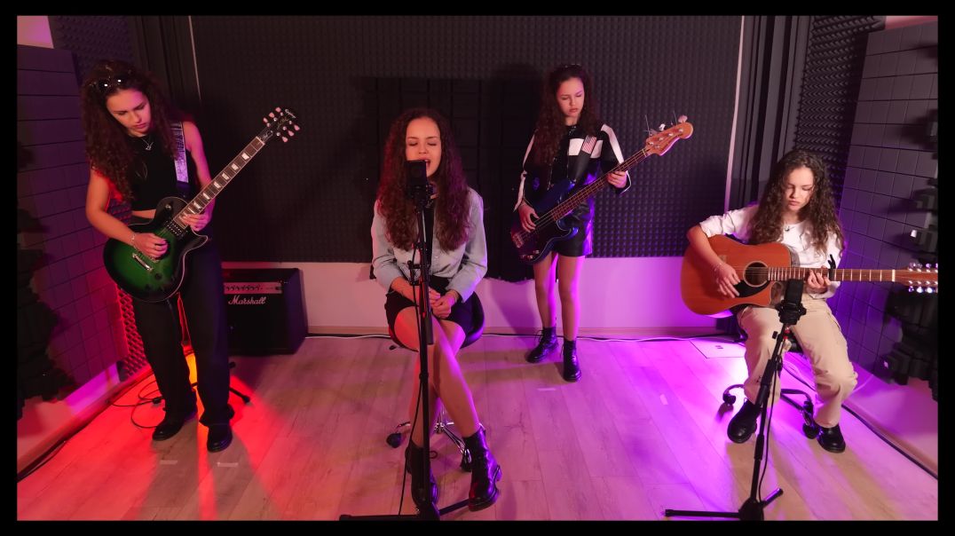 Mariya Micheva - Hotel California