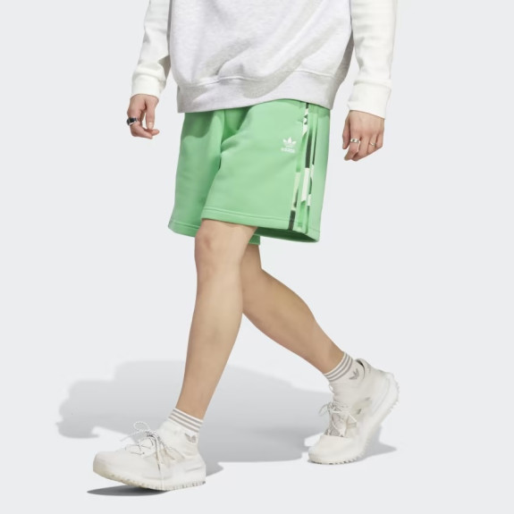 GRAPHICS CAMO 3-STRIPES SHORTS