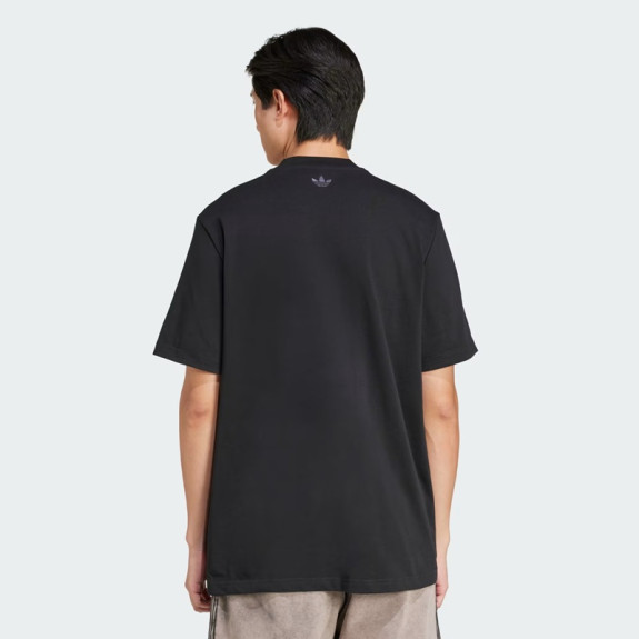 FASHION LABEL GRAPHIC TEE