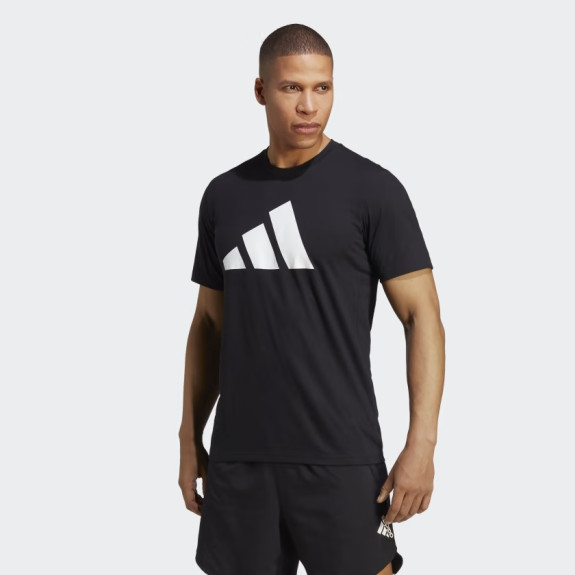 TRAIN ESSENTIALS FEELREADY LOGO TRAINING TEE