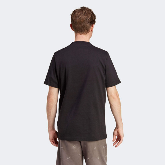 FOLDED BADGE GRAPHIC TEE