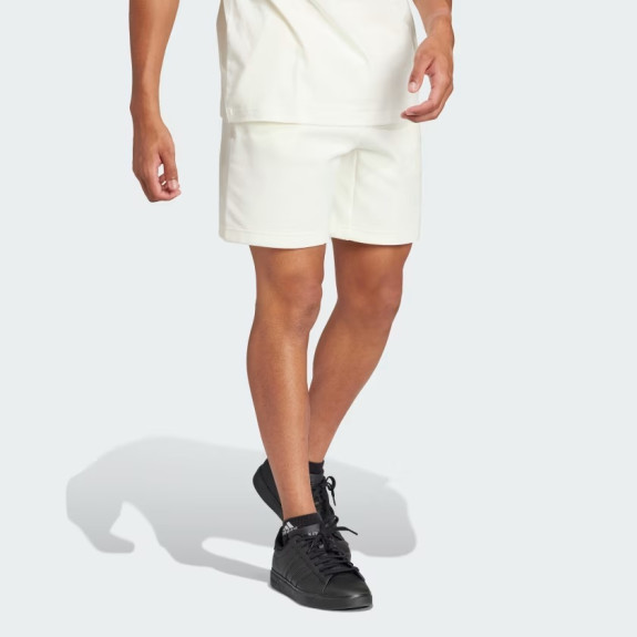 FUTURE ICONS BADGE OF SPORTS SHORTS