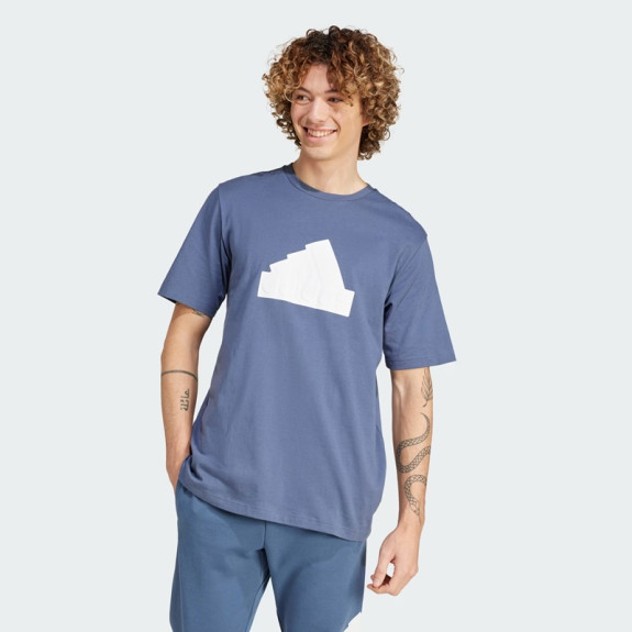 FUTURE ICONS BADGE OF SPORT TEE