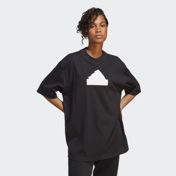 FUTURE ICONS BADGE OF SPORT BOYFRIEND TEE