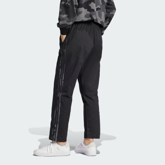 ESSENTIALS CAMO-PRINT 3-STRIPES TWILL PANTS