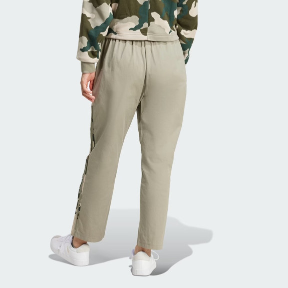 ESSENTIALS CAMO-PRINT 3-STRIPES TWILL PANTS