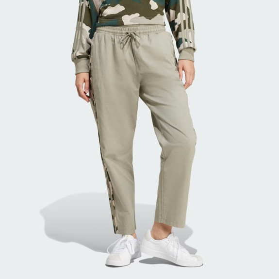 ESSENTIALS CAMO-PRINT 3-STRIPES TWILL PANTS