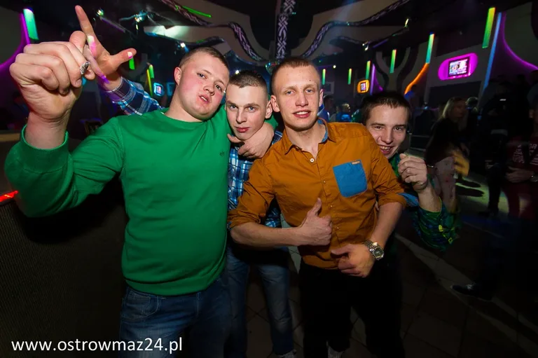 Seksualna noc w Malibu (zdjęcia)