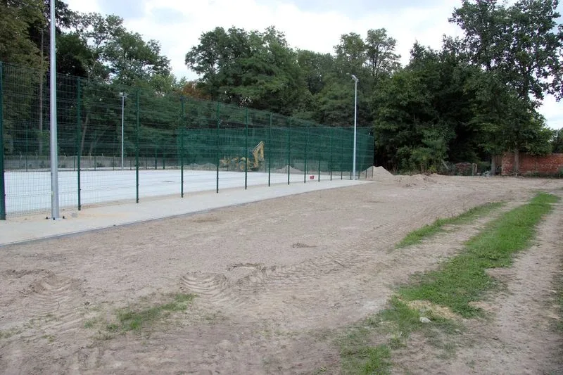 Budowa orlika przy ZSP nr 2 (zdjęcia)