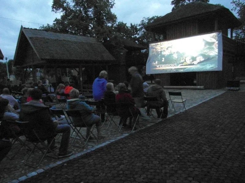 Plenerowe kino w Ogródku Jordanowskim (zdjęcia)