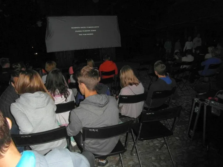 Plenerowe kino w Ogródku Jordanowskim (zdjęcia)