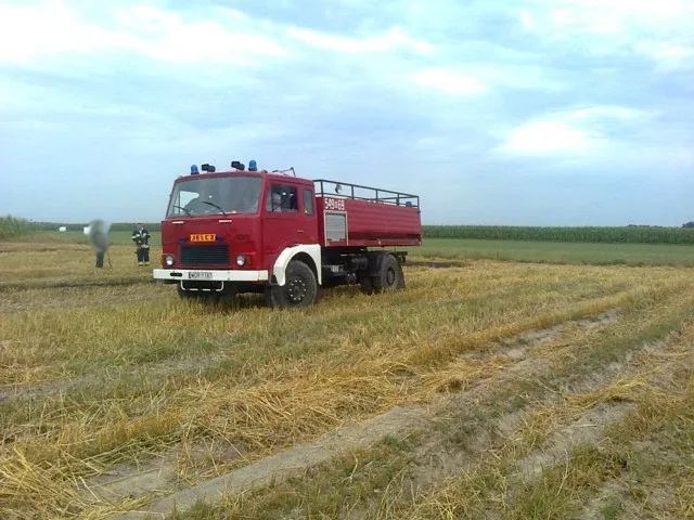 Pożar słomy (zdjęcia)