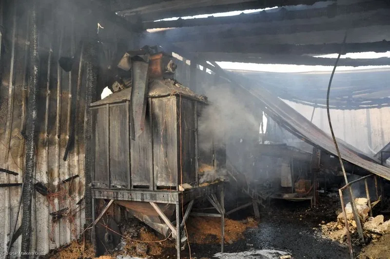Pożar fabryki brykietu (zdjęcia)