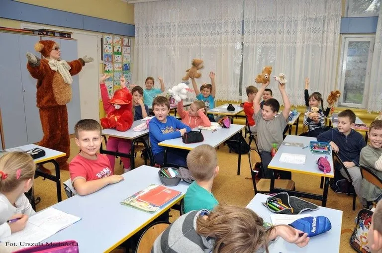 Andrzejkowe wróżby słuchaczy UTW (zdjęcia)