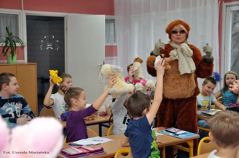 Andrzejkowe wróżby słuchaczy UTW (zdjęcia)