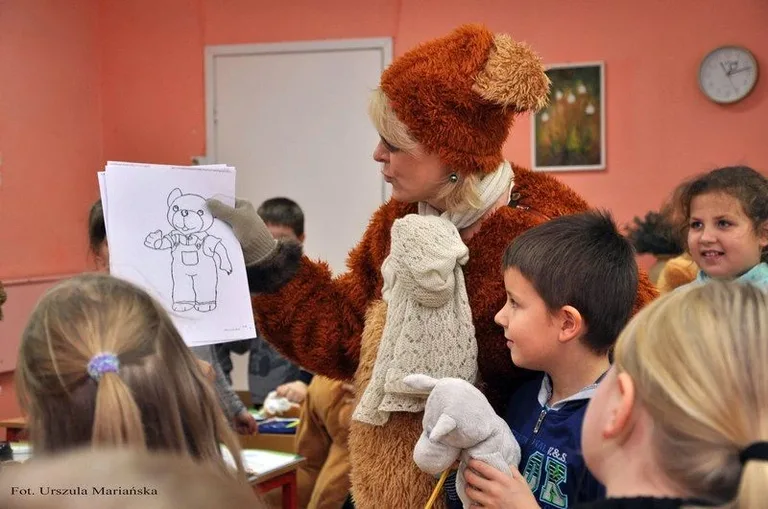 Andrzejkowe wróżby słuchaczy UTW (zdjęcia)