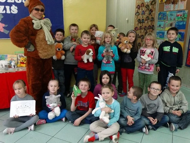 Andrzejkowe wróżby słuchaczy UTW (zdjęcia)