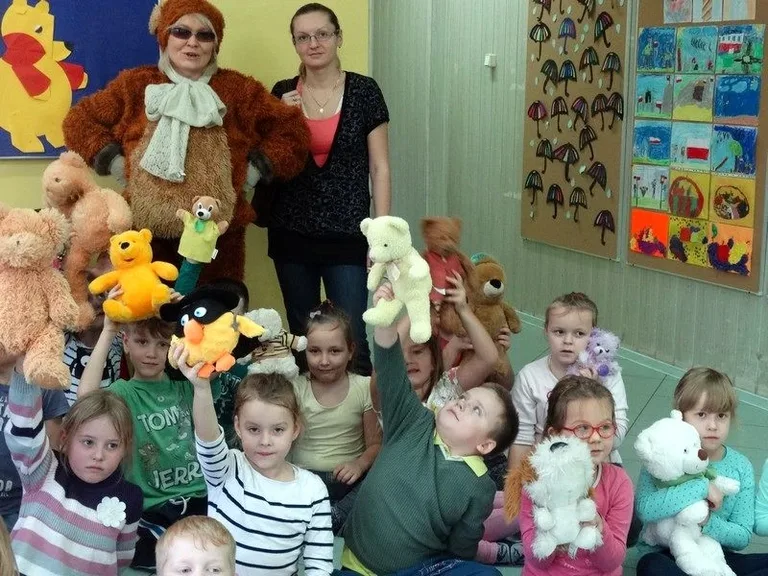 Andrzejkowe wróżby słuchaczy UTW (zdjęcia)