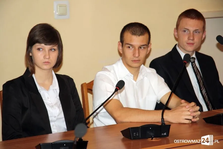 Obrady młodzieżowej rady powiatu (zdjęcia)