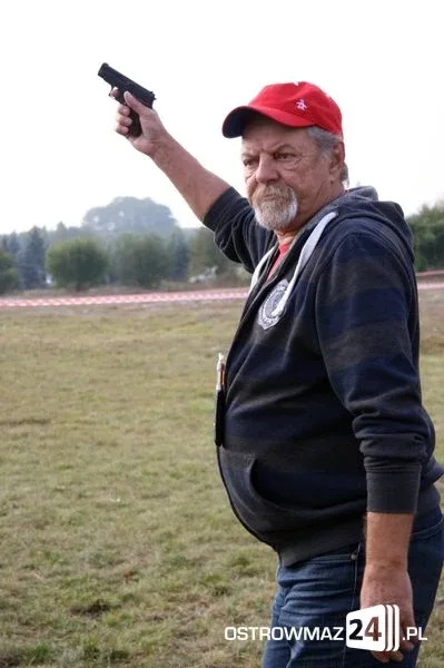 Ostrowianie rywalizowali przy stawie (zdjęcia)
