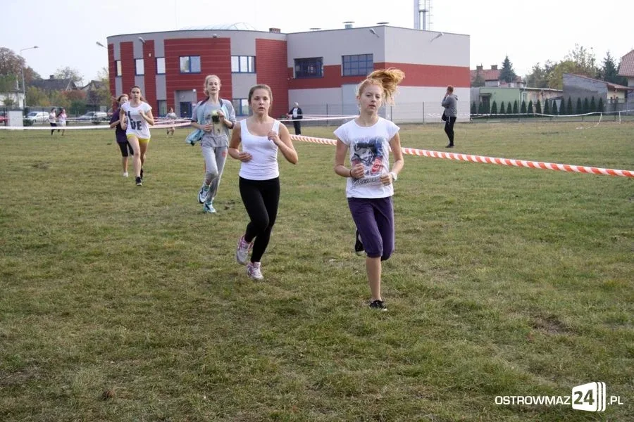 Ostrowianie rywalizowali przy stawie (zdjęcia)